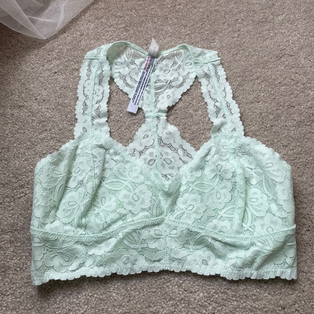FREE PEOPLE SIZE SMALL BRALETTE IN PRETTY MINT GREEN